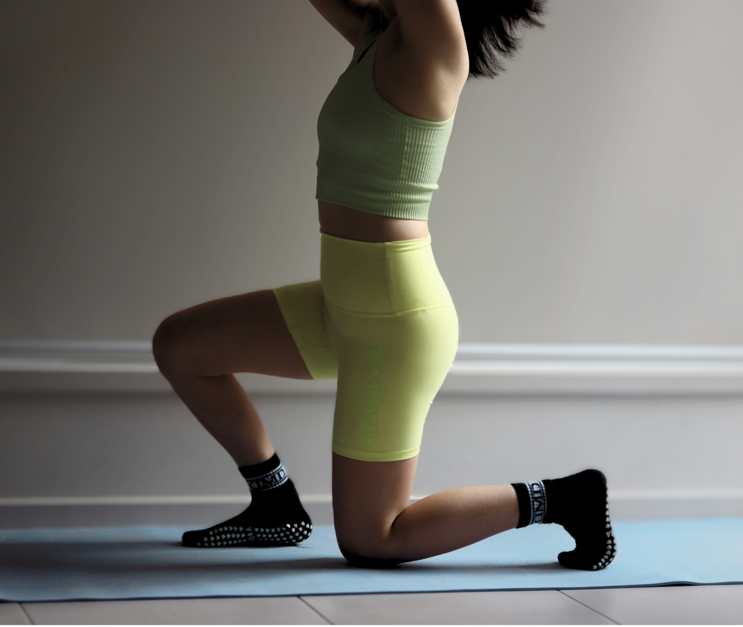 Tessa Ribbed Bra – ultra-stretch, seamless ribbed sports bra with light compression, breathable fabric, and a sculpted fit. Perfect for yoga, gym workouts, and athleisure styling.
